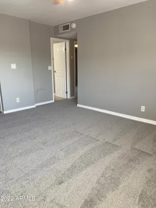 Photo #5: 6387679 Listing