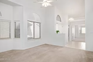 Photo #3: 6387770 Listing