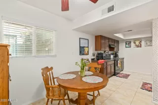 Photo #6: 6388044 Listing 