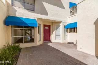 Photo #6: 6388390 Listing