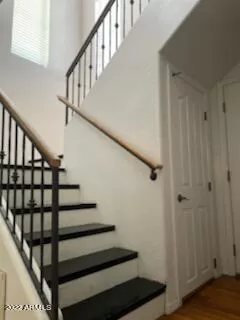 Photo #6: 6388482 Listing