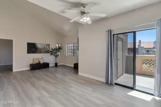 Photo #3: 6388744 Listing 