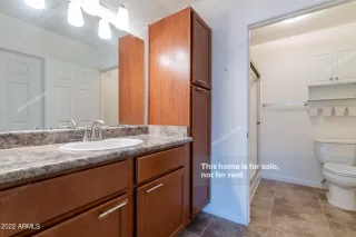 Photo #5: 6388994 Listing