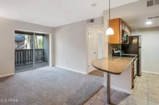 Photo #6: 6389212 Listing