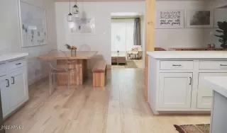 Photo #5: 6389339 Listing