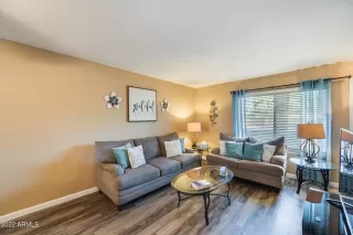 Photo #5: 6389414 Listing