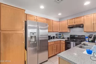 Photo #6: 6389415 Listing 