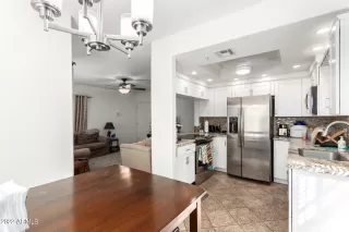 Photo #6: 6389627 Listing