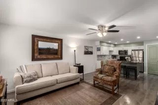 Photo #3: 6389696 Listing 