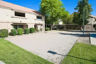 Photo #3: 6389926 Listing