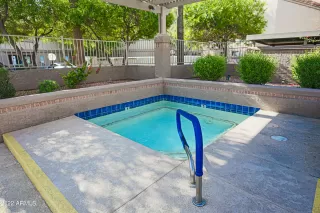 Photo #4: 6389926 Listing