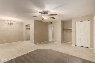 Photo #5: 6390596 Listing