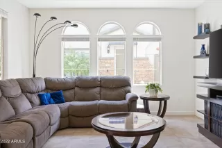 Photo #4: 6390660 Listing 