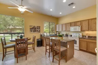 Photo #1: 6390718 Listing