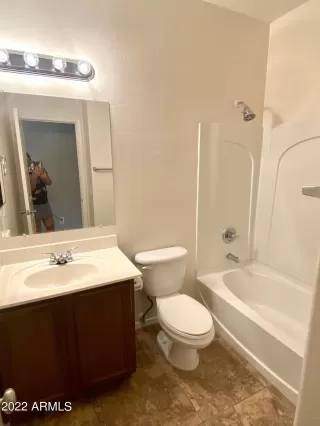 Photo #6: 6390857 Listing 