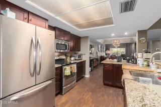 Photo #3: 6390890 Listing 