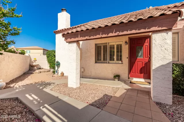 MLS: 6390989 Condo For Sale