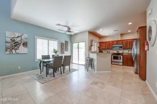 Photo #3: 6391053 Listing 