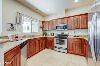 Photo #4: 6391053 Listing 