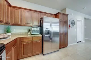 Photo #6: 6391053 Listing 