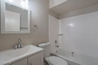 Photo #4: 6391057 Listing 