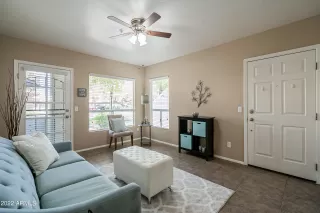 Photo #4: 6391081 Listing