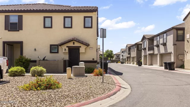 MLS: 6391154 Condo For Sale