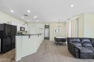 Photo #4: 6391154 Listing