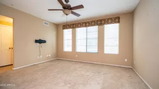 Photo #6: 6391188 Listing