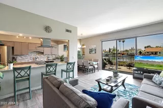 Photo #4: 6391245 Listing