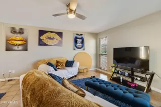 Photo #2: 6391380 Listing