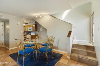 Photo #5: 6391380 Listing