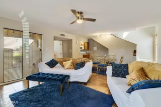 Photo #6: 6391380 Listing