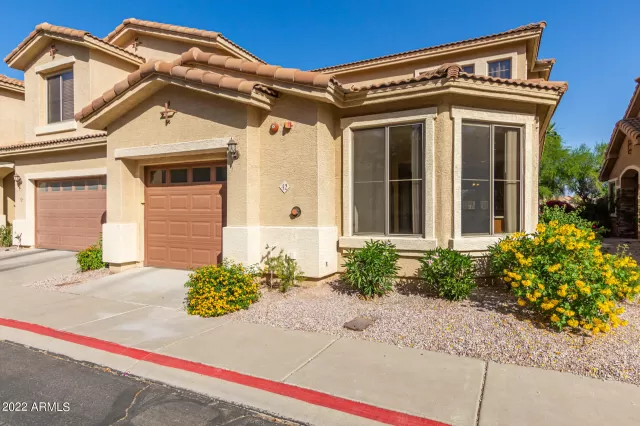 MLS: 6391424 Condo For Sale