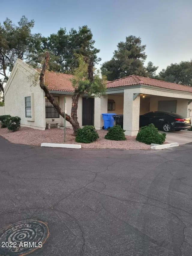 MLS: 6391427 Condo For Sale