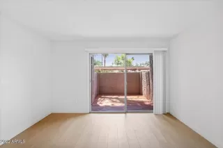 Photo #6: 6391653 Listing 