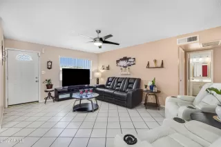 Photo #4: 6392007 Listing