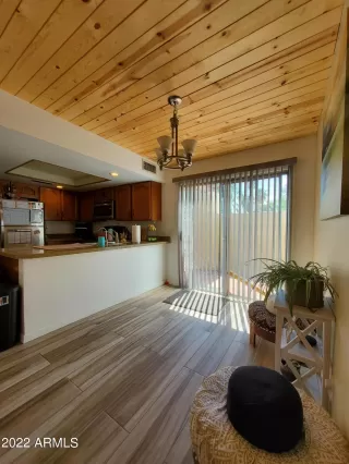 Photo #4: 6392416 Listing