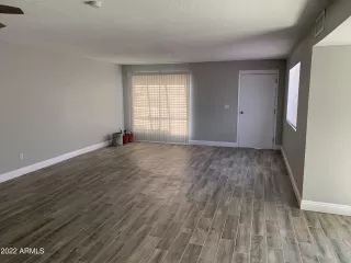 Photo #6: 6392833 Listing