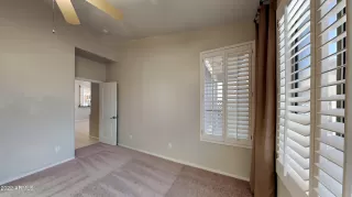 Photo #6: 6392847 Listing