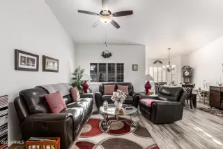 Photo #6: 6393203 Listing