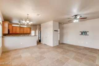 Photo #2: 6393209 Listing 