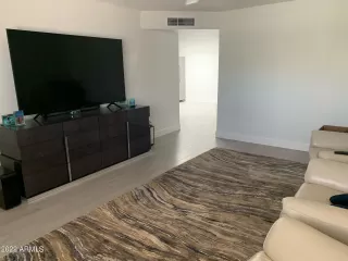 Photo #3: 6393590 Listing 