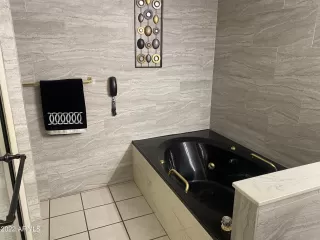 Photo #5: 6393703 Listing