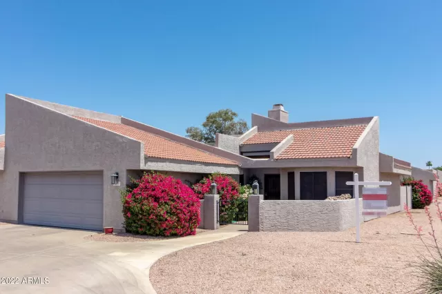 MLS: 6393756 Condo For Sale