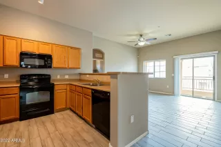 Photo #6: 6393864 Listing 