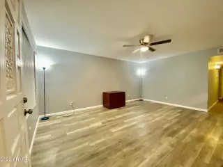 Photo #4: 6393967 Listing