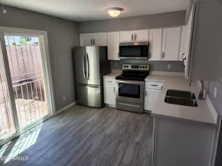 Photo #2: 6394132 Listing 