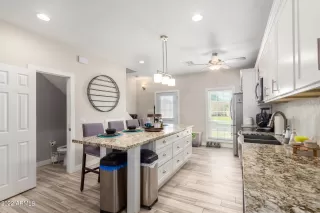 Photo #6: 6394580 Listing