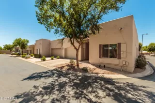 Photo #4: 6394595 Listing